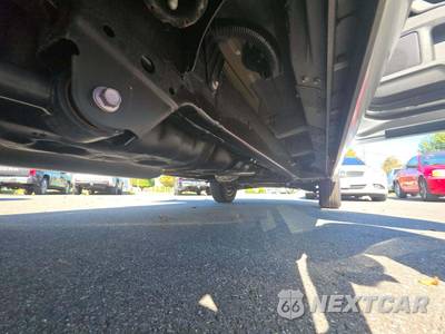 2025 Toyota Tundra SR Crew Cab Short Bed - zdjęcie 17 z 20 - miniatura