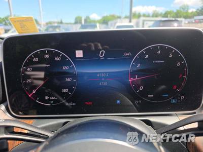 2026 Mercedes-Benz C 300 4MATIC - zdjęcie 9 z 21 - miniatura