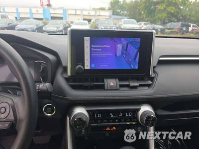 2025 Toyota RAV4 XLE - zdjęcie 10 z 22 - miniatura