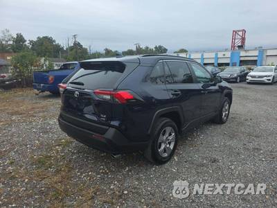 2025 Toyota RAV4 XLE - zdjęcie 3 z 22 - miniatura