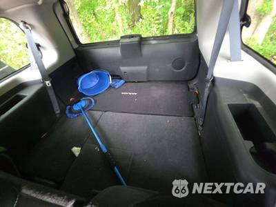 2010 Nissan Armada Titanium - zdjęcie 14 z 28 - miniatura