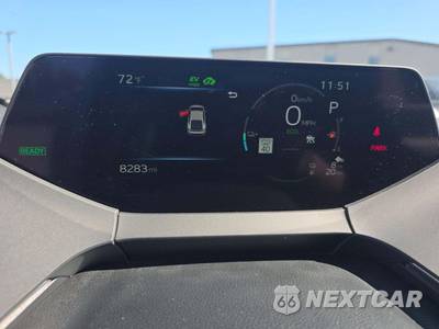 2026 Toyota Prius Plug-In Hybrid XSE Premium - zdjęcie 9 z 21 - miniatura