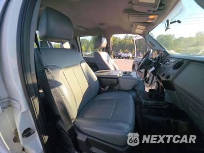 2016 Ford Super Duty F-250 XL Crew Cab Long Bed - zdjęcie 18 z 27 - miniatura