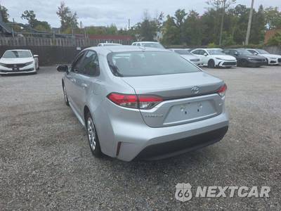 2026 Toyota Corolla LE Sedan - zdjęcie 2 z 21 - miniatura