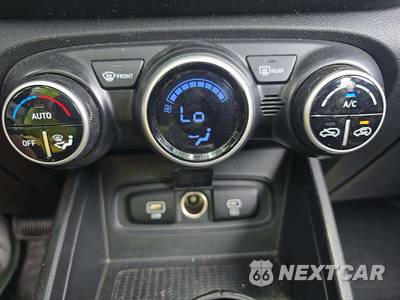 2023 Hyundai Venue SEL - zdjęcie 21 z 21 - miniatura
