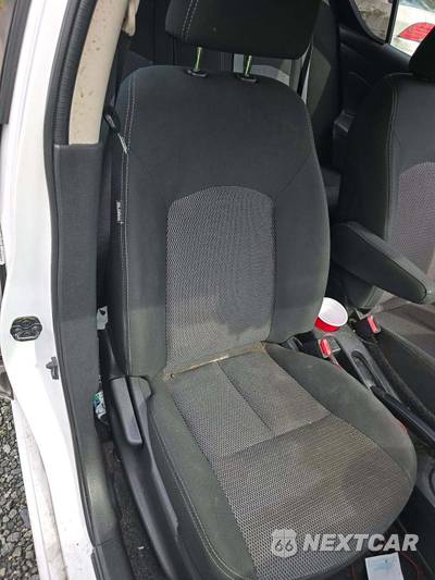 2017 Nissan Versa Sedan SV - zdjęcie 18 z 24 - miniatura