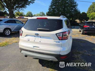 2017 Ford Escape Titanium - zdjęcie 3 z 21 - miniatura