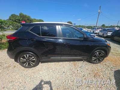 2020 Nissan Kicks SR - zdjęcie 4 z 21 - miniatura