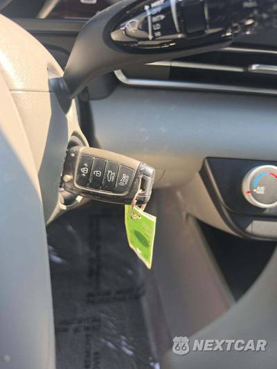 2021 Hyundai Elantra SE - zdjęcie 8 z 21 - miniatura