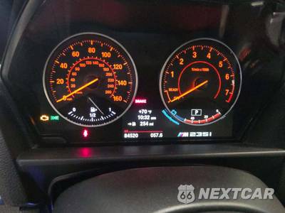 2016 BMW 2 Series Coupe M235i xDrive - zdjęcie 9 z 23 - miniatura
