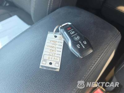 2017 Ford Explorer XLT - zdjęcie 8 z 24 - miniatura