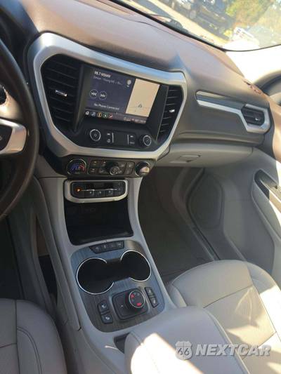 2023 GMC Acadia SLT 4SA - zdjęcie 10 z 23 - miniatura