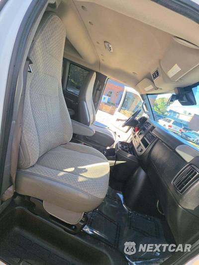 2020 Chevrolet Express 3500 Passenger Van LT 1LT 155.1" WB - zdjęcie 19 z 25 - miniatura