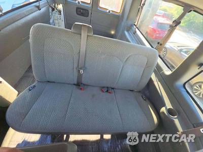 2020 Chevrolet Express 3500 Passenger Van LT 1LT 155.1" WB - zdjęcie 14 z 25 - miniatura