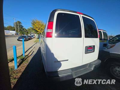 2020 Chevrolet Express 3500 Passenger Van LT 1LT 155.1" WB - zdjęcie 2 z 25 - miniatura
