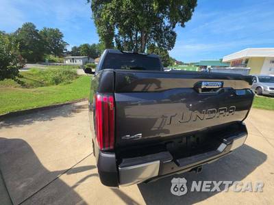 2023 Toyota Tundra Limited Crew Cab Short Bed - zdjęcie 2 z 21 - miniatura