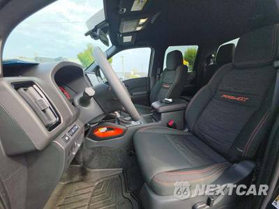 2026 Nissan Frontier PRO-4X Crew Cab Medium Bed - zdjęcie 6 z 20 - miniatura