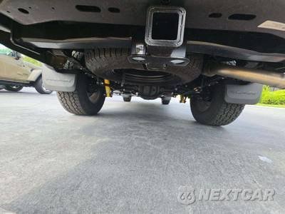 2026 Nissan Frontier PRO-4X Crew Cab Medium Bed - zdjęcie 15 z 20 - miniatura
