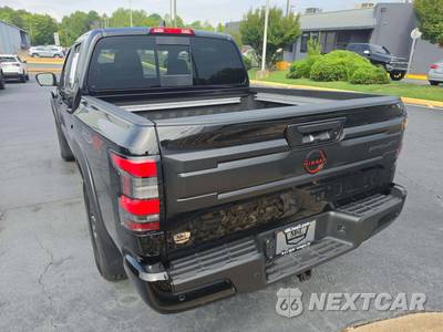 2026 Nissan Frontier PRO-4X Crew Cab Medium Bed - zdjęcie 2 z 20 - miniatura