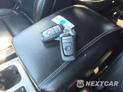 2020 Ford Explorer XLT - zdjęcie 8 z 21 - miniatura
