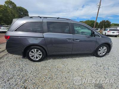 2016 Honda Odyssey EX-L 118.1" WB - zdjęcie 4 z 22 - miniatura