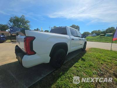 2022 Toyota Tundra SR5 Crew Cab Short Bed - zdjęcie 4 z 24 - miniatura