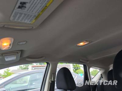 2014 Nissan Versa Note SV - zdjęcie 11 z 21 - miniatura