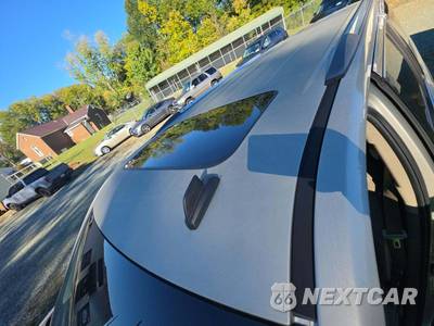 2015 Chevrolet Suburban LTZ 1LZ - zdjęcie 12 z 26 - miniatura