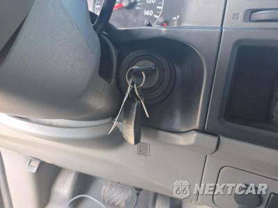 2014 Nissan NV2500 HD Cargo SV Standard Roof 146.1" WB - zdjęcie 8 z 24 - miniatura