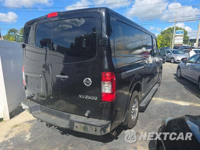 2014 Nissan NV2500 HD Cargo SV Standard Roof 146.1" WB - zdjęcie 3 z 24 - miniatura
