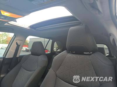 2021 Toyota RAV4 XLE - zdjęcie 11 z 26 - miniatura