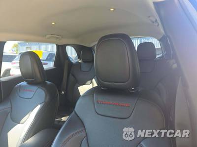 2022 Jeep Cherokee Trailhawk - zdjęcie 11 z 21 - miniatura