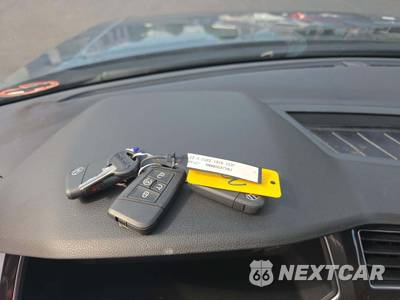 2022 Volkswagen Tiguan SEL R-Line - zdjęcie 8 z 25 - miniatura