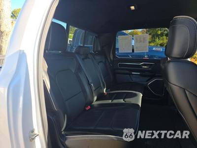 2023 Ram 1500 Laramie Crew Cab Short Bed - zdjęcie 16 z 21 - miniatura