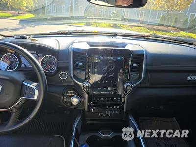2023 Ram 1500 Laramie Crew Cab Short Bed - zdjęcie 10 z 21 - miniatura
