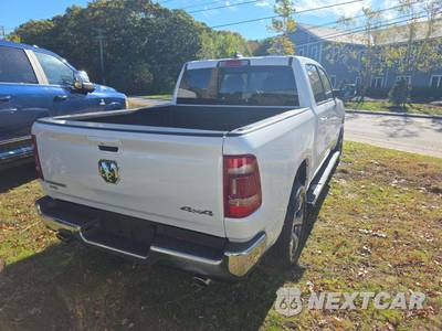 2023 Ram 1500 Laramie Crew Cab Short Bed - zdjęcie 3 z 21 - miniatura