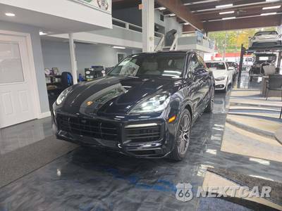 2021 Porsche Cayenne GTS Coupe - zdjęcie 1 z 23 - miniatura