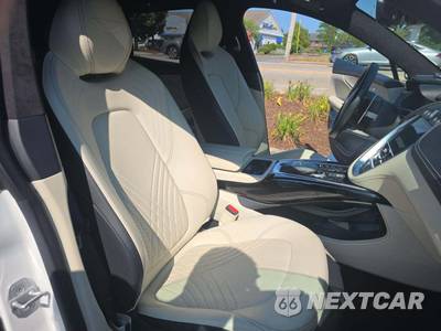 2022 Aston Martin DBX - zdjęcie 18 z 21 - miniatura