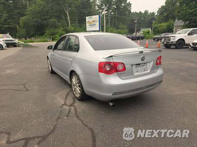 2005 Volkswagen New Jetta Sedan Value Edition - zdjęcie 2 z 21 - miniatura