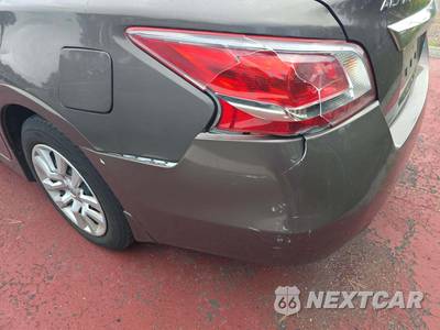 2013 Nissan Altima 2.5 S Sedan - zdjęcie 27 z 31 - miniatura