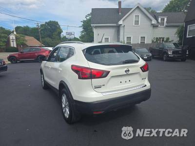 2017 Nissan Rogue Sport SV - zdjęcie 2 z 22 - miniatura