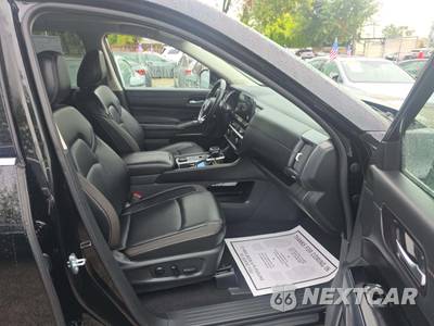 2025 Nissan Pathfinder SL - zdjęcie 19 z 21 - miniatura