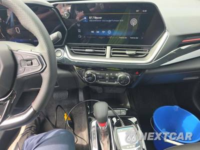 2025 Chevrolet Trax 2RS - zdjęcie 10 z 26 - miniatura