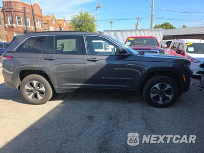 2025 Jeep Grand Cherokee 4xe - zdjęcie 4 z 21 - miniatura