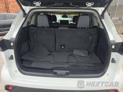 2024 Toyota Highlander Hybrid XLE - zdjęcie 15 z 27 - miniatura