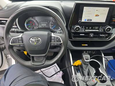 2024 Toyota Highlander Hybrid XLE - zdjęcie 10 z 27 - miniatura