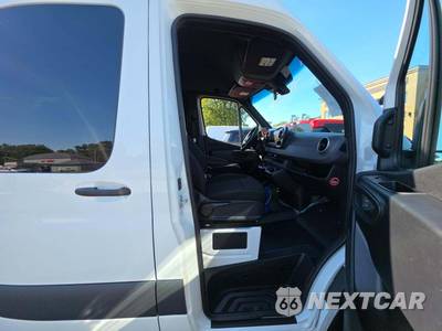 2026 Mercedes-Benz Sprinter 2500 Passenger Van Standard Roof 144.0" WB - zdjęcie 19 z 21 - miniatura