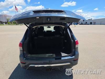 2015 Nissan Pathfinder SL - zdjęcie 12 z 32 - miniatura