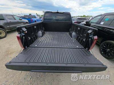 2026 Toyota Tundra i-FORCE MAX Capstone Crew Cab Short Bed - zdjęcie 14 z 20 - miniatura