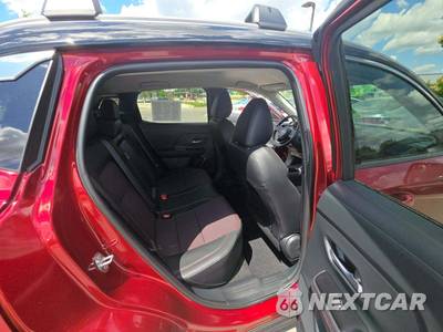 2025 Nissan Kicks SR - zdjęcie 13 z 17 - miniatura